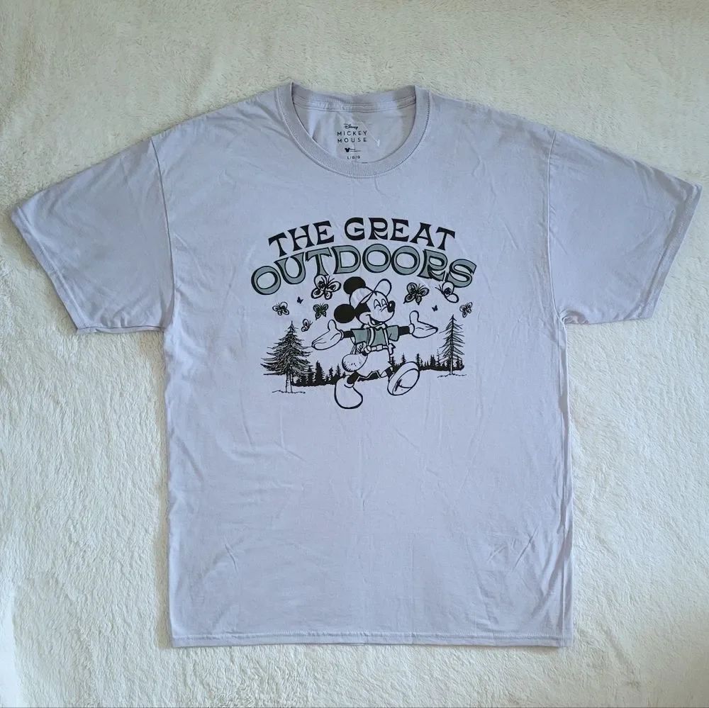 Disney's🏰 Mickey Mouse🐭 "The Great Outdoors" Graphic Tee👕 - NWOT